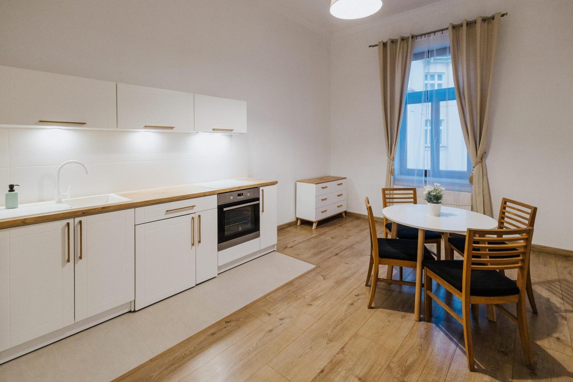 Atticus Apartments Krasków Exterior foto