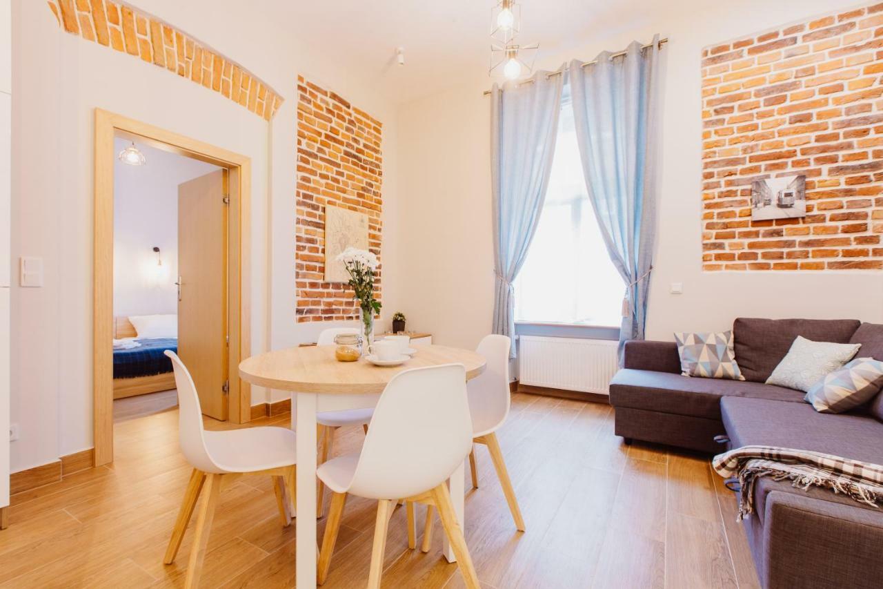 Atticus Apartments Krasków Exterior foto