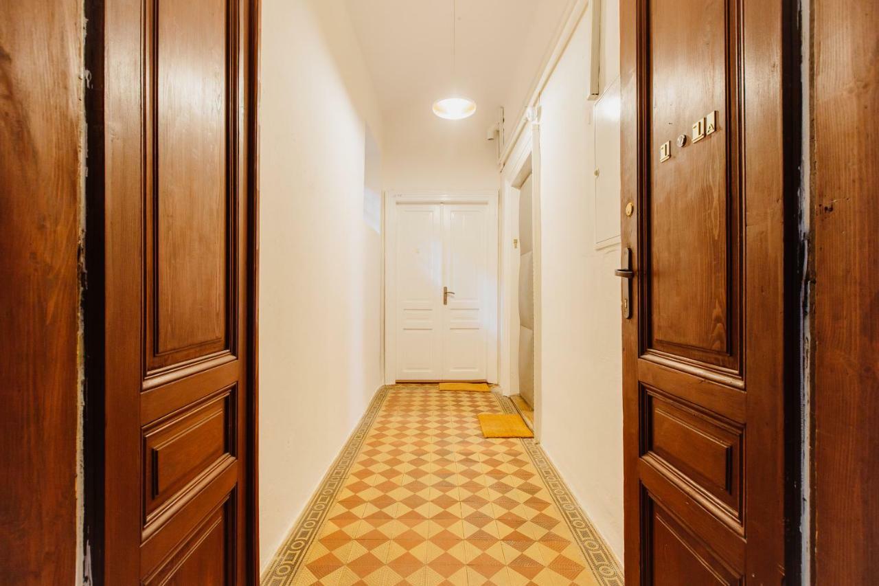 Atticus Apartments Krasków Exterior foto